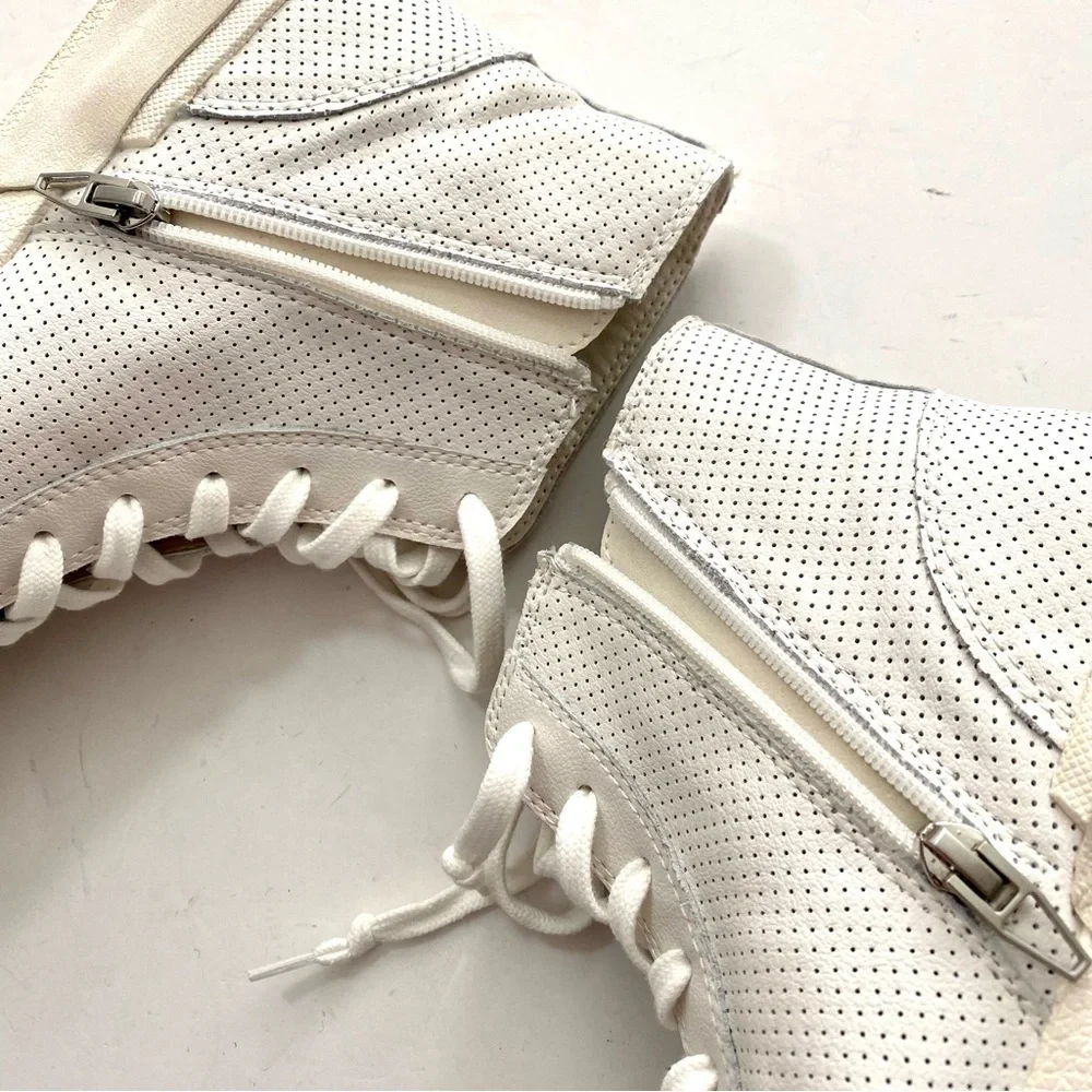 Dolce Vita Zohara White High-Top Sneaker Shoes Sz 8.5 Perforated Leather Slip On